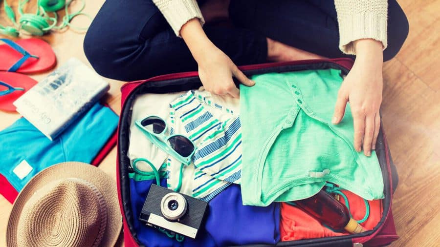 Read more about the article Step-by-Step Detailed Guide on How to Pack Clothes for Moving