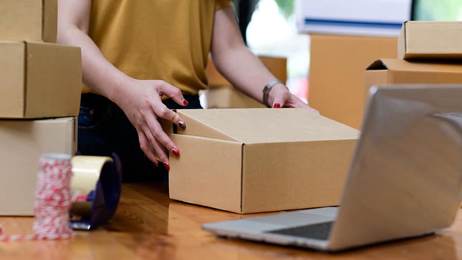 Read more about the article The best shipping services for small business in 2023