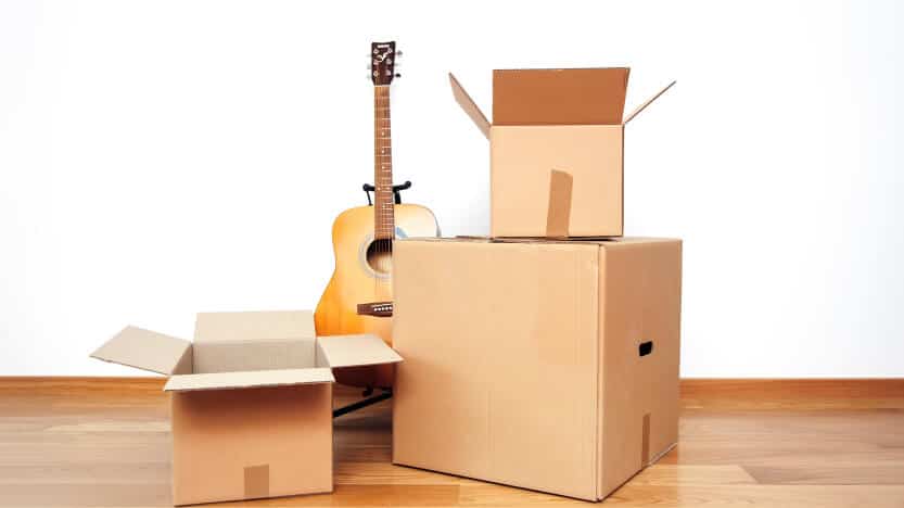 Packing Guitar